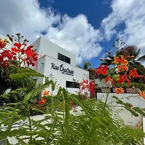 Kas Chuchubi Bed & Breakfast